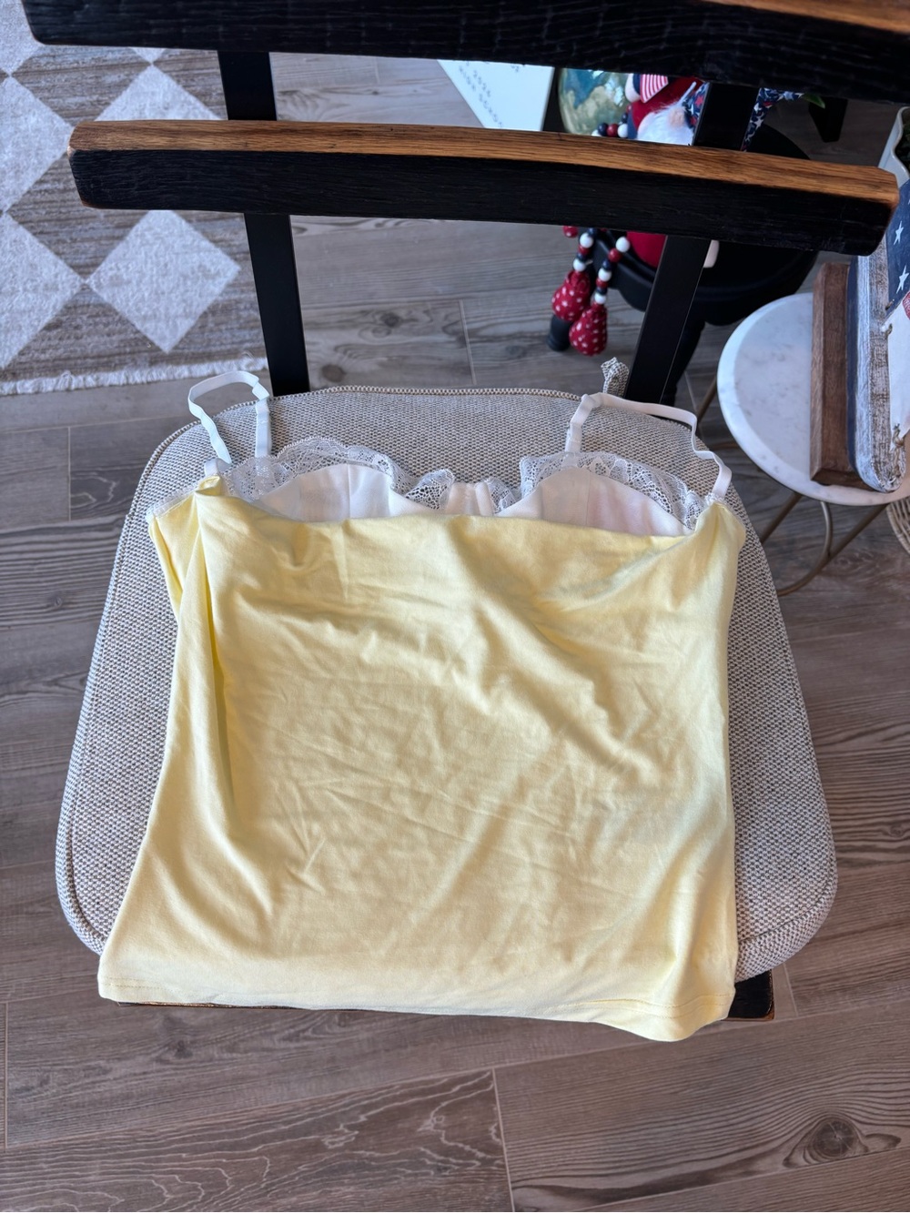Women's Edikted Yellow Lace-Trim Camisole Tank Top - Size Small NWT